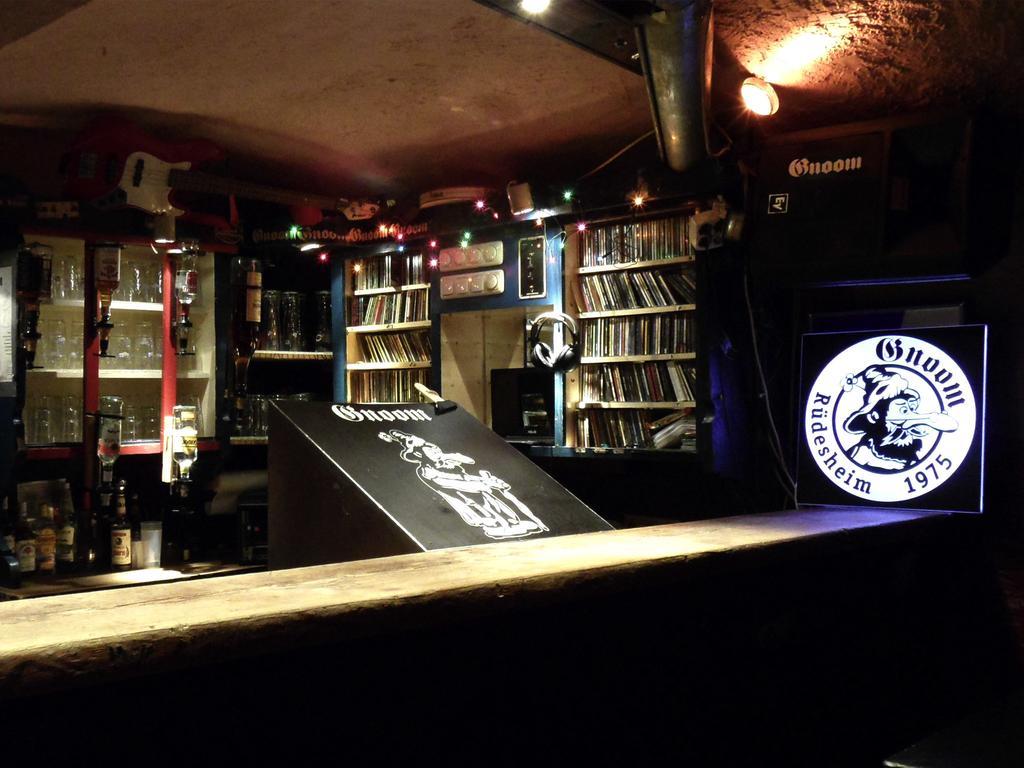 Hajo'S Germania Lodge & Irish Pub Rüdesheim am Rhein Εξωτερικό φωτογραφία