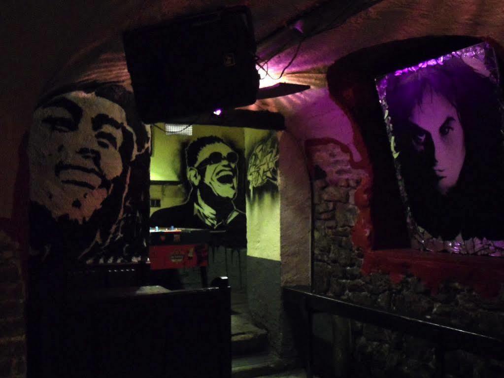 Hajo'S Germania Lodge & Irish Pub Rüdesheim am Rhein Εξωτερικό φωτογραφία